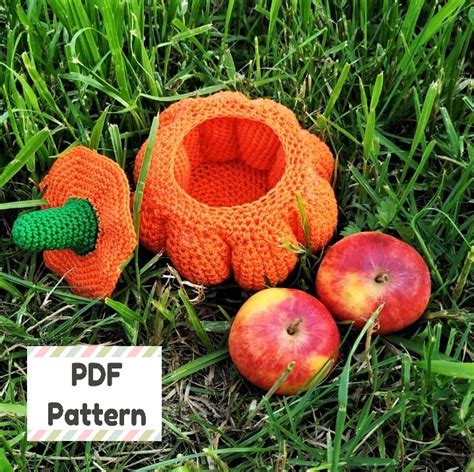 Halloween pumpkin crochet pattern, DIY Halloween decor - Inspire Uplift