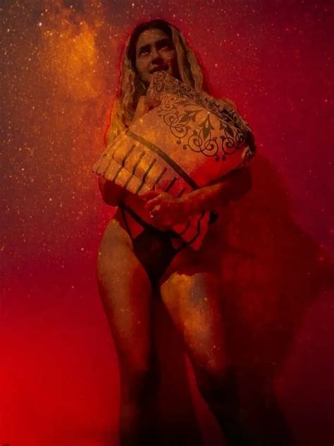 Amante Sabrosa Nude Pics XHamster