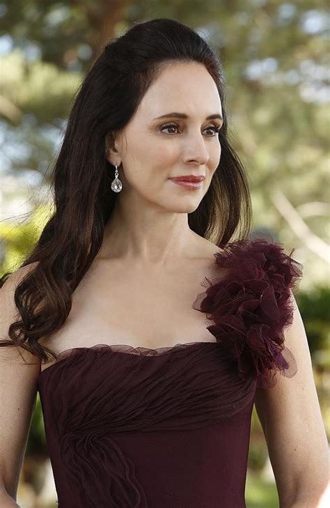 Madeleine Stowe Revenge Season 3