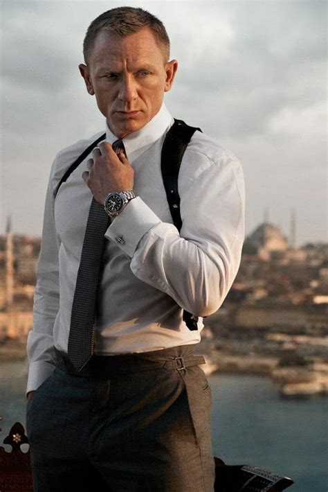 Daniel Craig Suit Skyfall