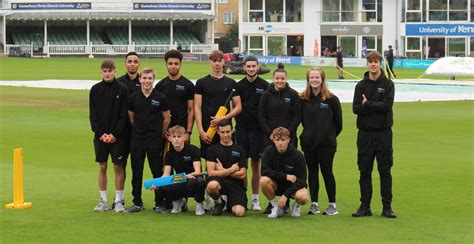 Kent Cricket Coaching Academy launches at EKC Canterbury College ...