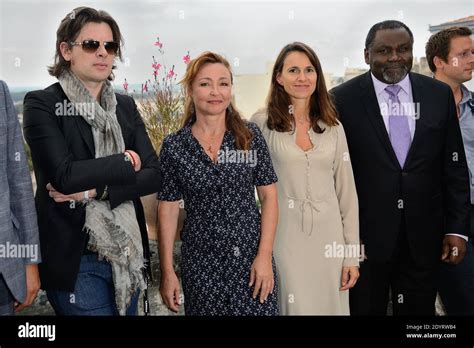 Benjamin Biolay Catherine Frot Aurelie Filippetti And Maka Kotto Pose