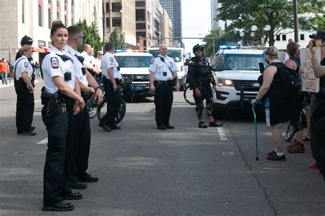 Columbus Ohio Police Officers Will Get New Body Cameras In 2021 Here