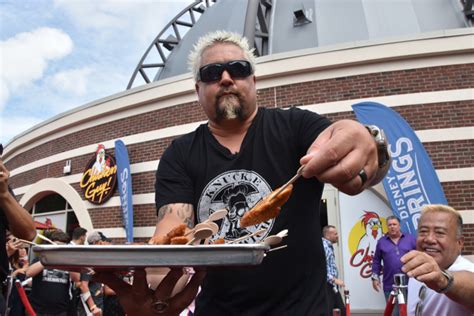 Guy Fieri And Robert Earl Open Chicken Guy At Disney Springs Photos Video Mousesteps