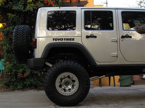 Matching body color paint on hardtops - JKowners.com : Jeep Wrangler JK ...