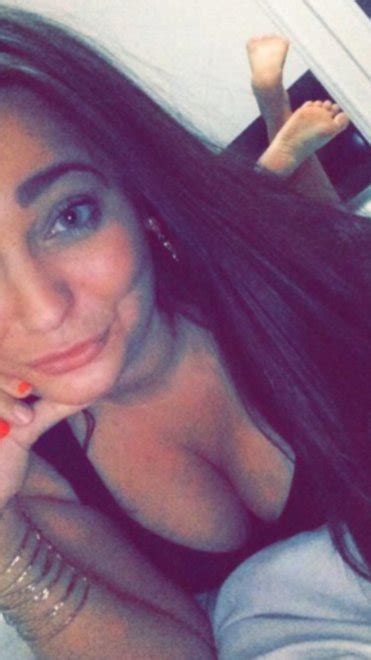 Smile And Cleavage Porn Pic