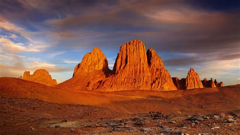 Sunset In Sahara Desert Assekrem Hoggar Mountains Algeria Windows