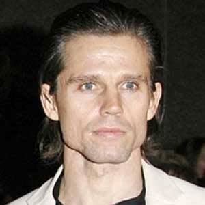 Jason Orange - Bio, Family, Trivia | Famous Birthdays