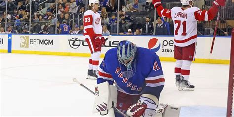 Halak's Strong Play Shows He Deserves More Playing Time | Inside The Rink