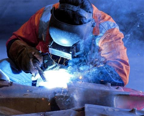 Достоинства и недостатки сварочных газовых смесей