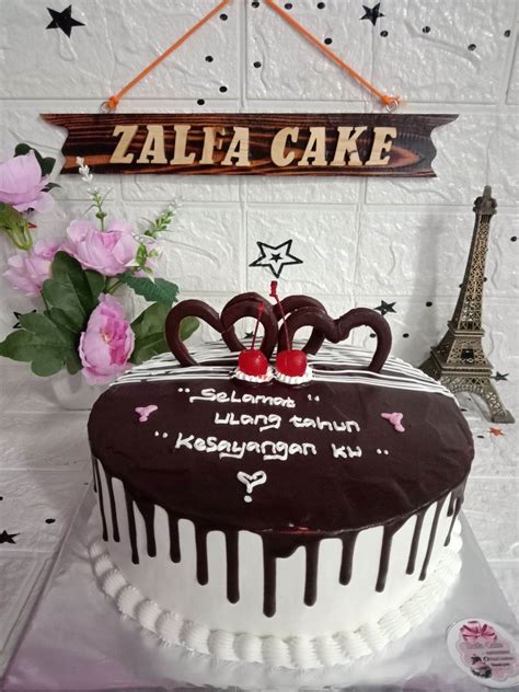 Kue Ulang Tahun Karakter Kue Ulang Tahun Coklat Siram Lazada Indonesia