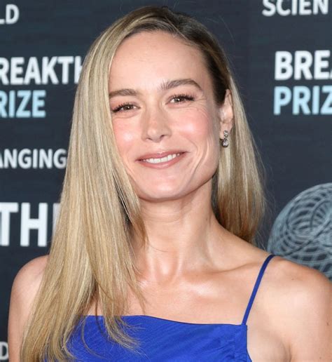 Gorgeous Actresses With Blonde Hair And Brown Eyes