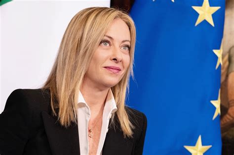 Italie Giorgia Meloni Se Rend Bruxelles Pour Rencontrer Ses