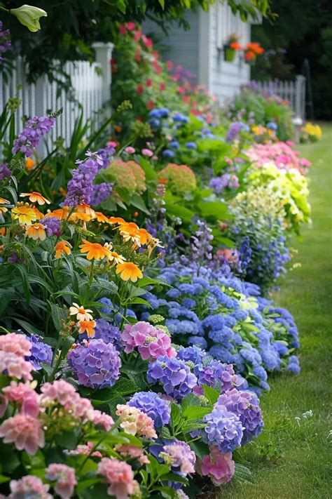 39 Creative Flower Bed Ideas Transform Your Garden With These Unique