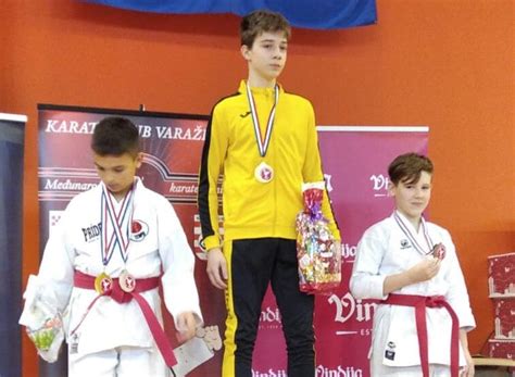 Karate Karlo Habjanovi Osvojio Zlatnu Medalju U Vara Dinu Prigorski Hr