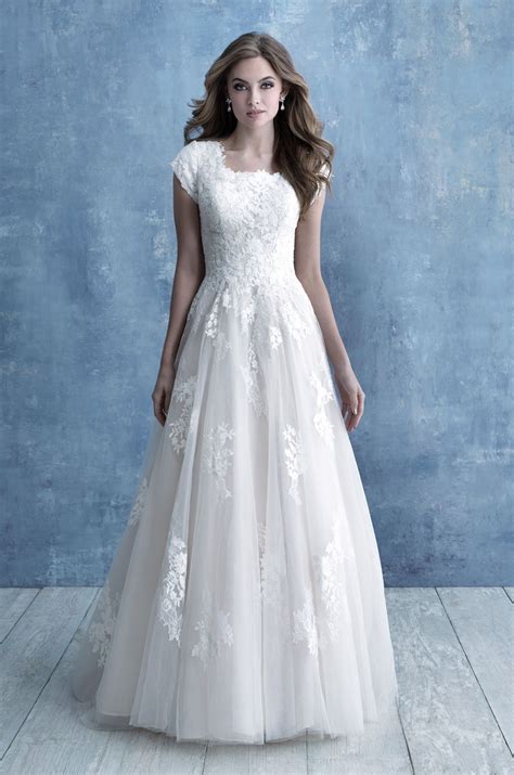 Allure Modest M639 Margenes Bridal