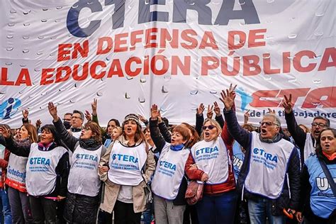 Paro Ajuste Y Recortes Salariales Previo Al Inicio Del Ciclo Lectivo