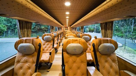 The Benefits Of Hiring A Luxury Minibus For Corporate Events Luxury