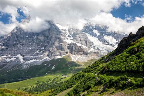 Walking from Männlichen to Kleine Scheidegg on the Panorama Trail