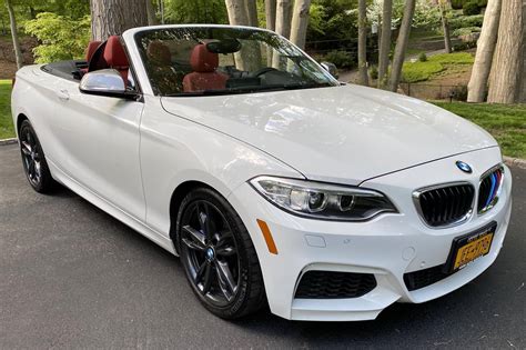 2016 BMW M235i Convertible auction - Cars & Bids