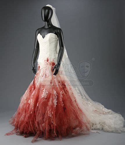 Bella Swans Bloodstained Nightmare Wedding Dress And Veil Current