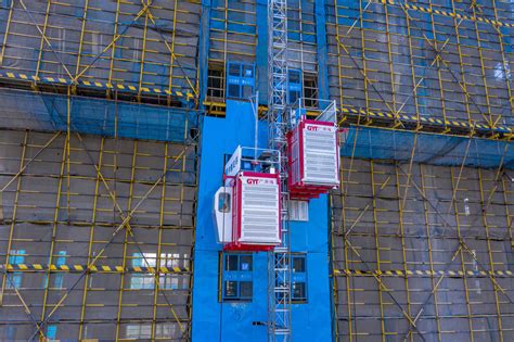 Sc200 200 Construction Elevator 2t 2t Building Hoist With Double Cages