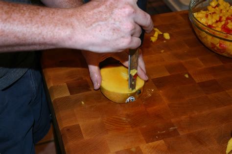 How to Cube a Mango