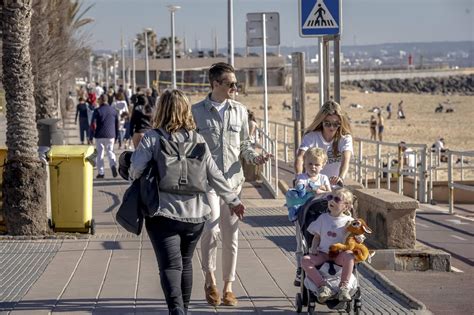 Fotos El Buen Tiempo Y Las Altas Temperaturas Impropias De Enero