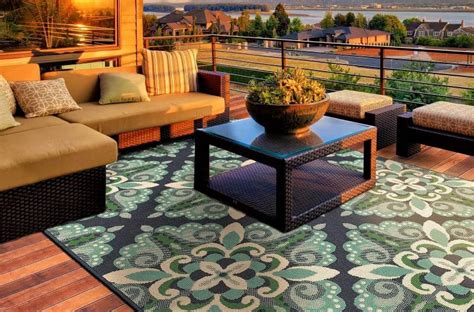 outdoor rug ideas  brighten   patio easy  clean