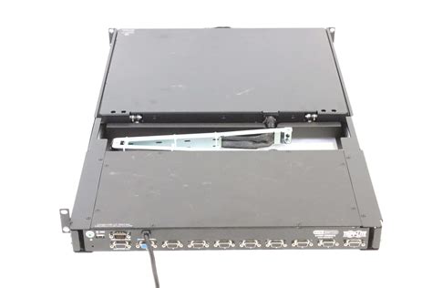 Tripp Lite B040 008 19 NetController 8 Port 1U Rack Mount Console KVM