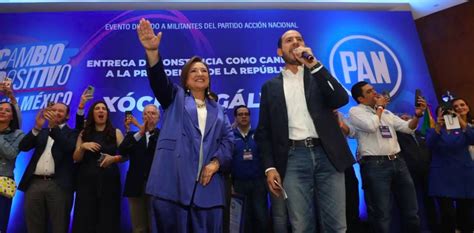 X Chitl G Lvez Recibe Constancia Como Candidata Presidencial Del Pan