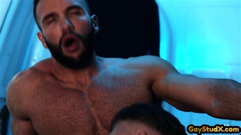 Muscular Hunk Drilled In Anal Hole In Missionary By Stud