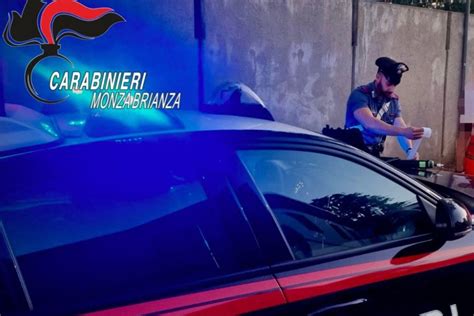 Vede Ladri In Casa E Chiama I Carabinieri 10 Volte Ma Erano Solo