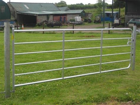 12ft General Purpose Metal Farm Gates Cattle Horse Sheep Yard Panels