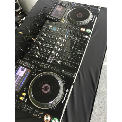 Jual Alat Dj Pioneer Cdj 2000nxs2 Djm 900nxs2 Shopee Indonesia