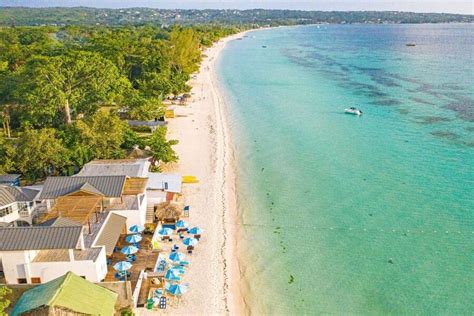 Seven Mile Beach - Budget Tours Jamaica