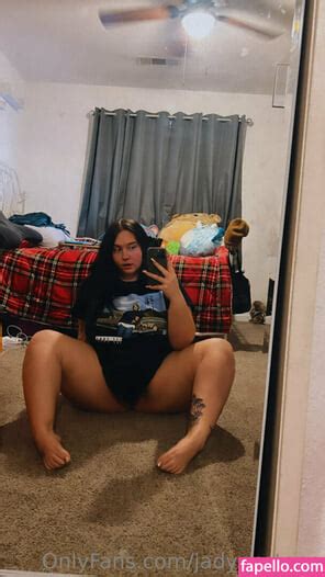 Jadynn Stone Beautiful Tatooed Babe Photo Gallery