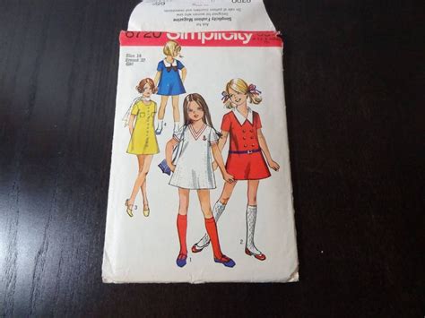 Vintage 70s Sewing Pattern Simplicity 8720 Girls Size 14 Bust 32 Dress