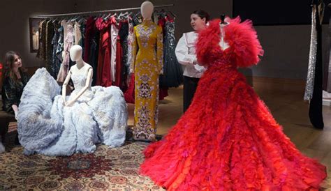 How the colors you wear reflect your personality