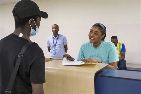 Iom Welcomes Home 162 Ghanaian Migrants From Libya Iom Regional