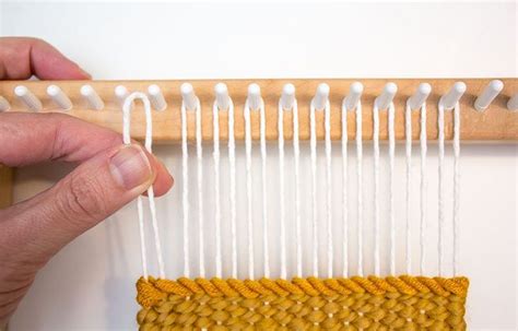 Weaving A Basics Tutorial For The Beginner Weaving Loom Diy