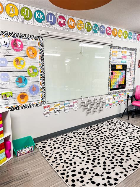 Kindergarten Classroom Decor | Teaching classroom decor, Kindergarten classroom decor ...