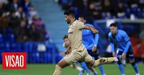 Fc Porto Vence Em Vizela E Cola Se A Benfica E Sporting No Comando Da