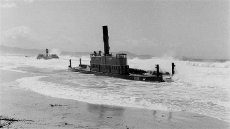 Historical shipwrecks make rare appearance on NSW Mid North Coast beach ...