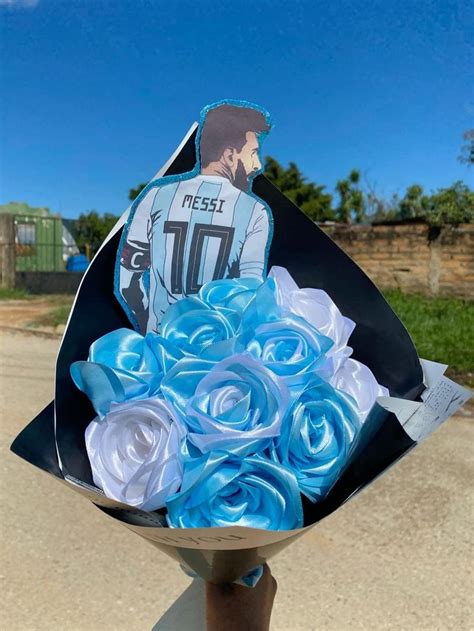 Ramo De Rosas Eternas Messi Manualidades Regalos Peque Os Para