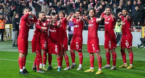 Zirvenin sahibi Yılport Samsunspor TRT Spor