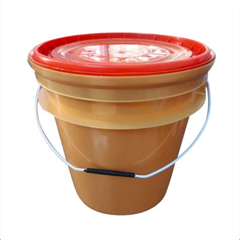 Brown And Red 7 5 Ltr Hdpe Lubricant Oil Bucket At Best Price In Delhi