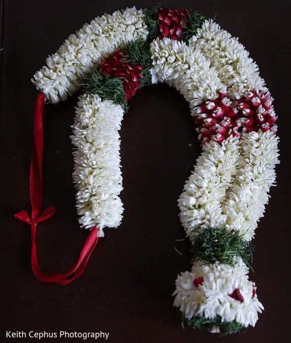 Fresh Jasmine Flower Garland at ₹ 100/piece | Flower Garland in Coimbatore | ID: 16660617812