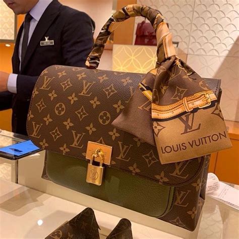 Louis Vuitton Tote Bag In 2020 Louis Vuitton Totes Louis Vuitton Bags