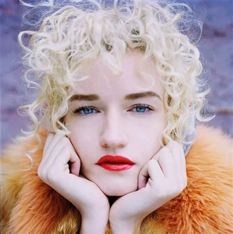 Julia Garner Height Age Weight Measurement Wiki Bio Net Worth Chriper